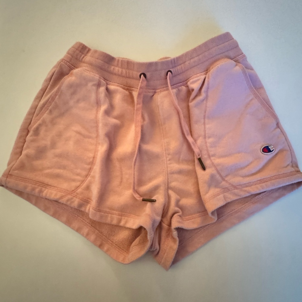 Champion peach colored shorts